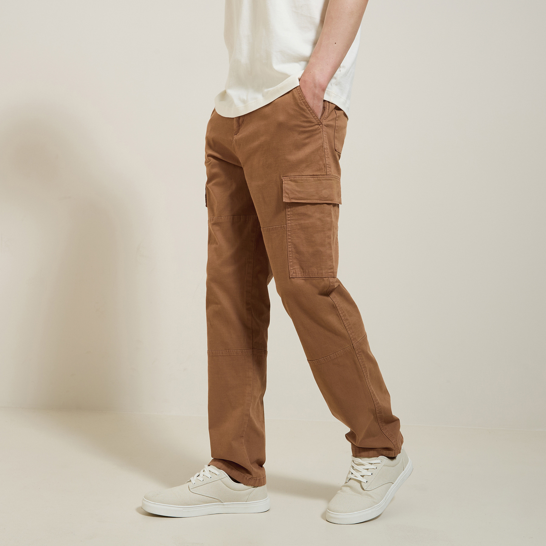 Pantalon cargo droit uni Marron 36 98% Coton, 2% Elasthanne Homme