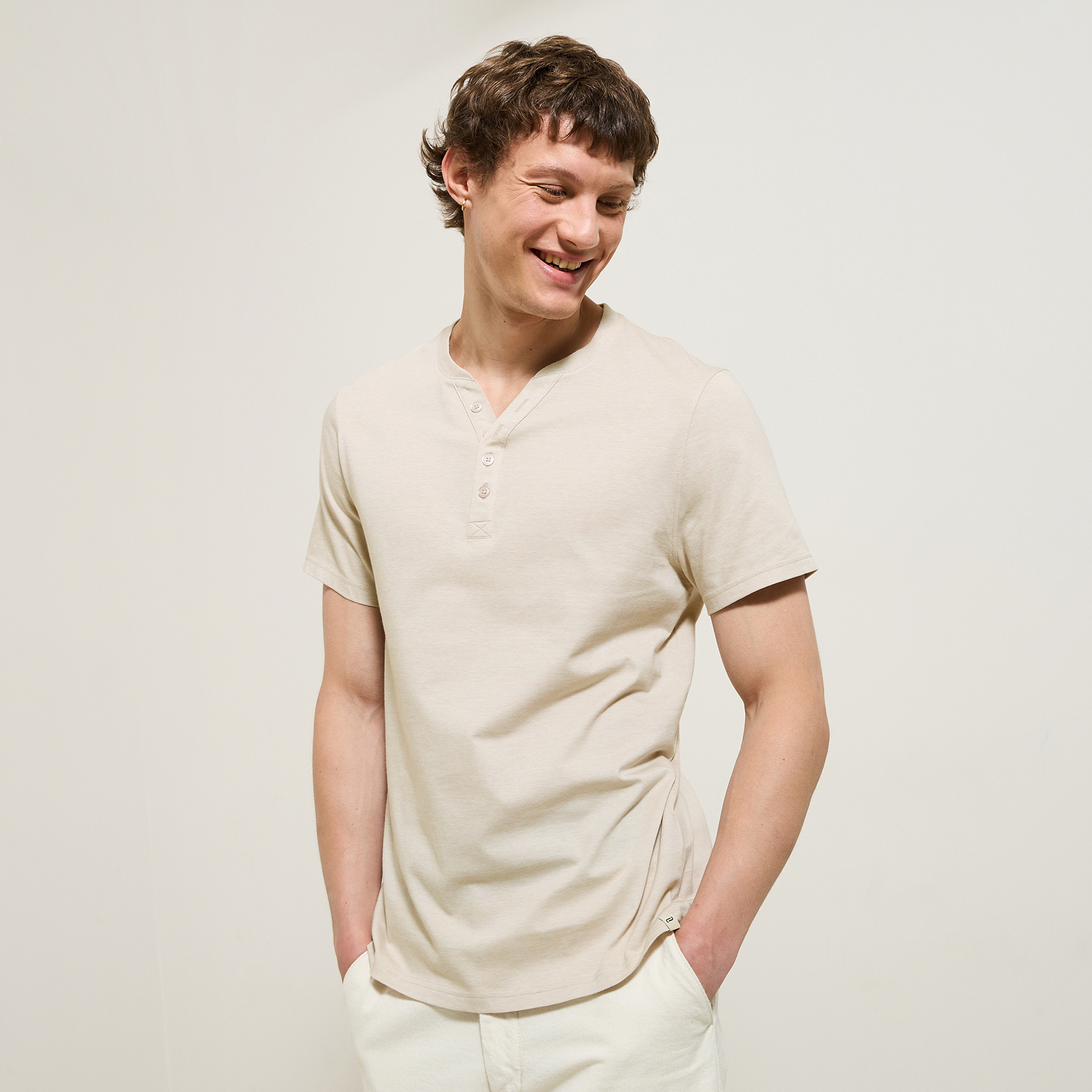 Tee shirt slim col tunisien Beige M 100% Coton Homme