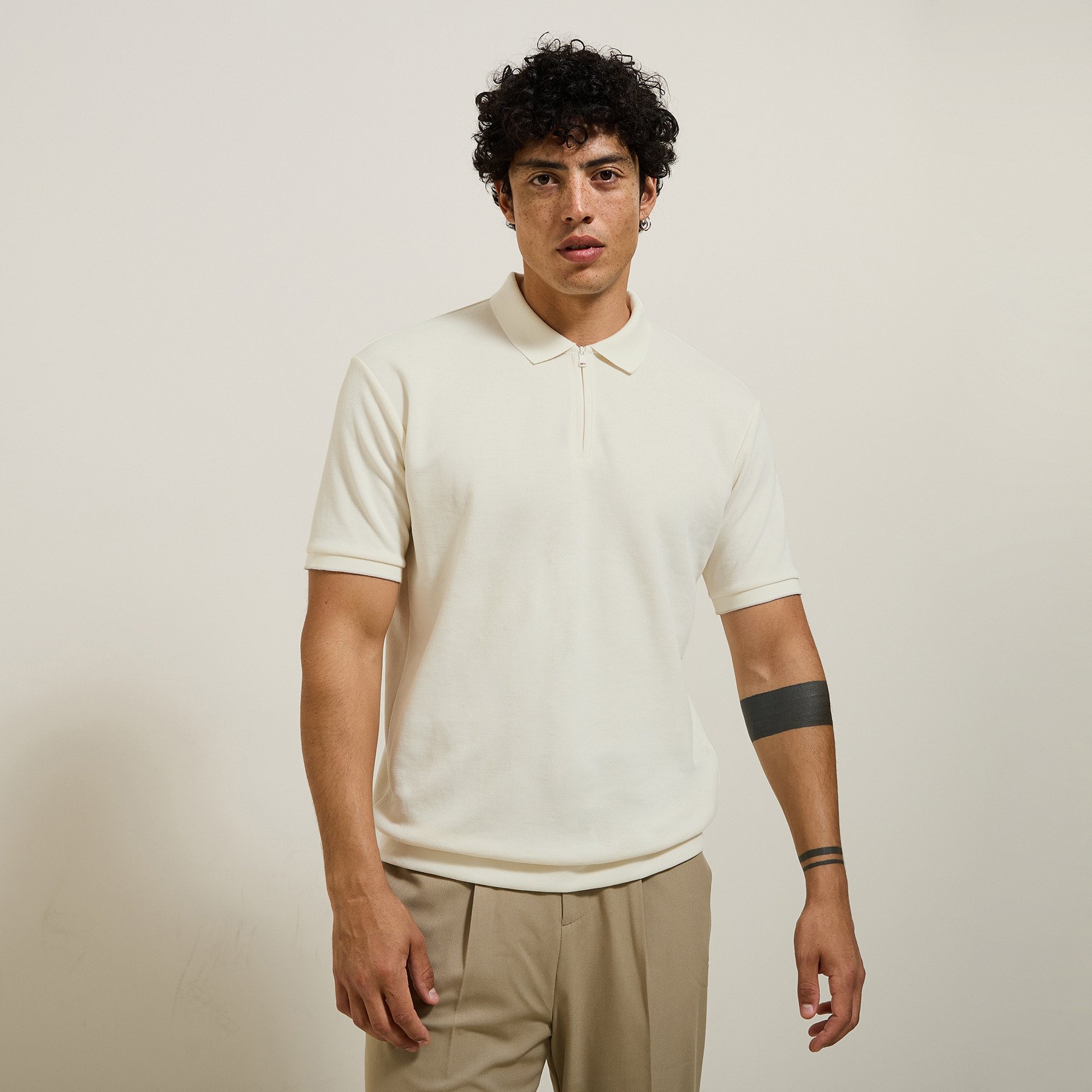 Polo manches courtes texturé col zippé Ecru S 100% Polyester Homme