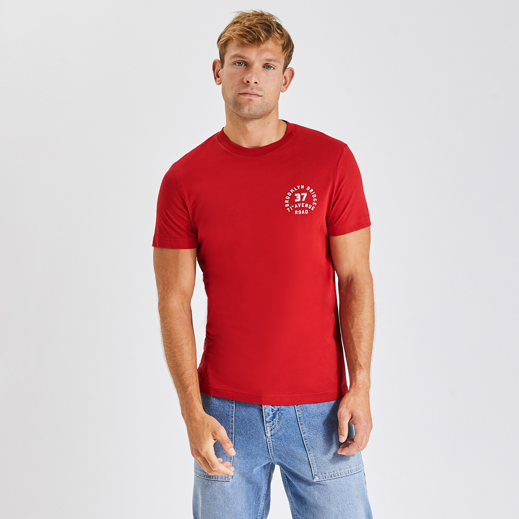 Tee shirt imprimé poitrine Rouge Homme