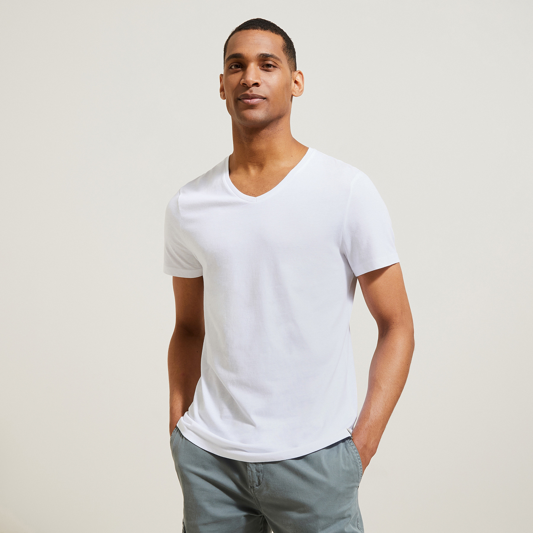 Tee shirt basique col V coton issu de l'agri bio. Blanc XS 100% Coton Homme
