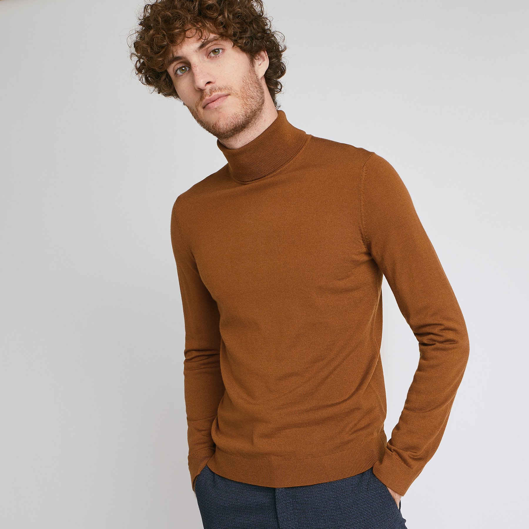 Pull col roulé en merinos Marron Homme